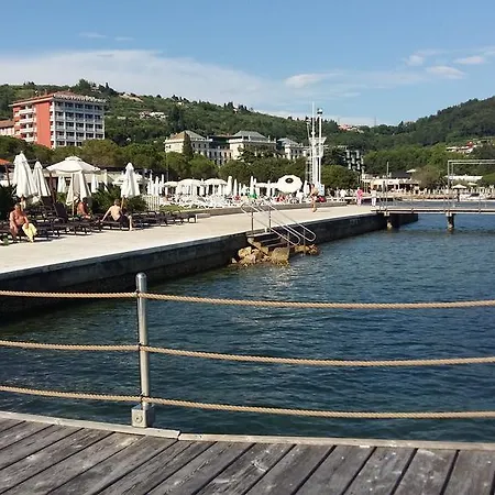 Maya Appartamento Portorose