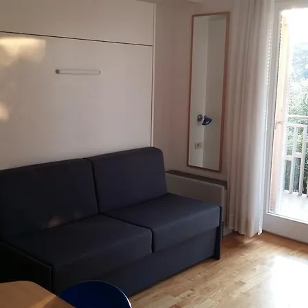 Apartment Maya *